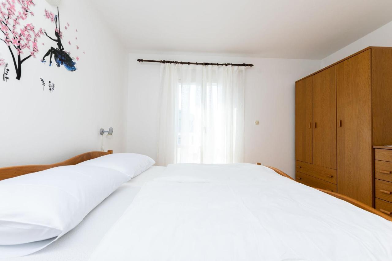 Apartments Biserka Barbat na Rabu Kültér fotó
