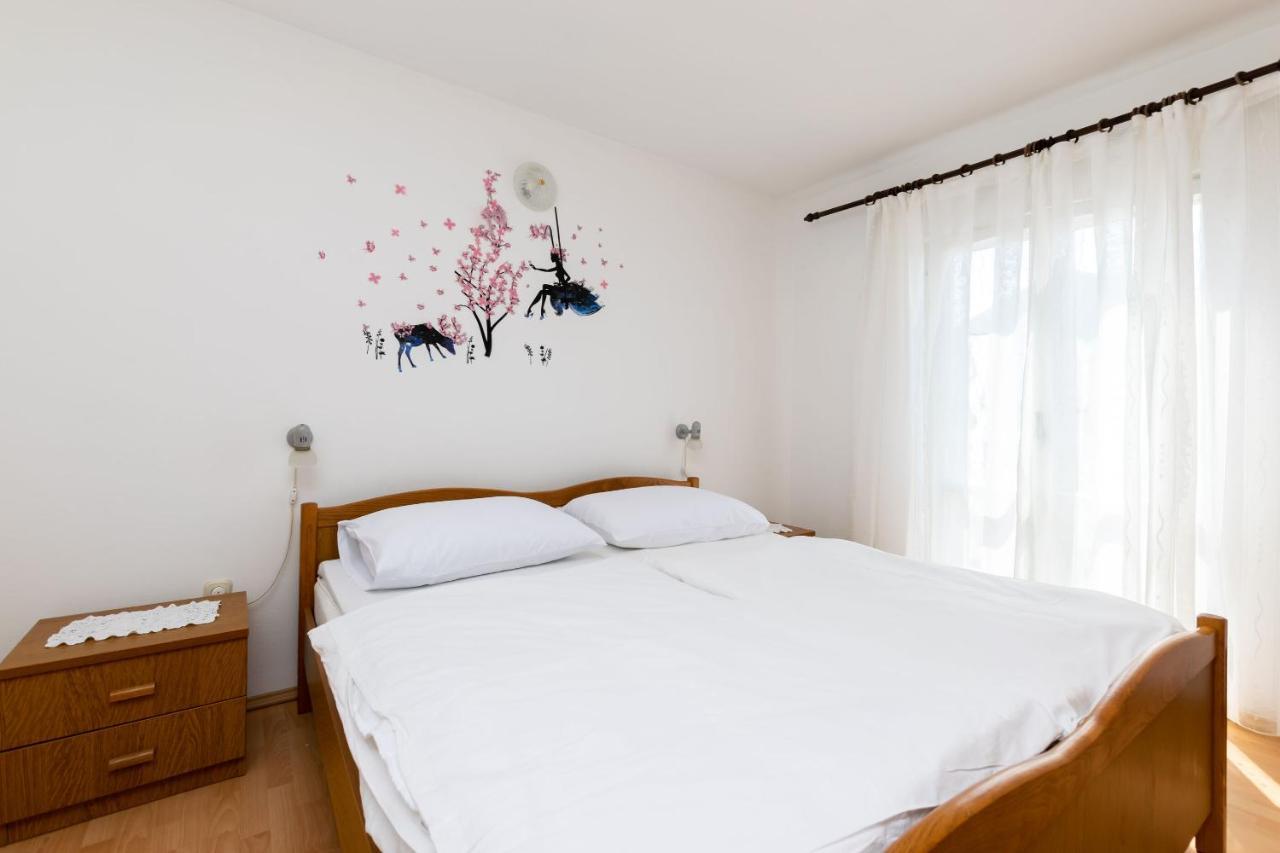 Apartments Biserka Barbat na Rabu Kültér fotó