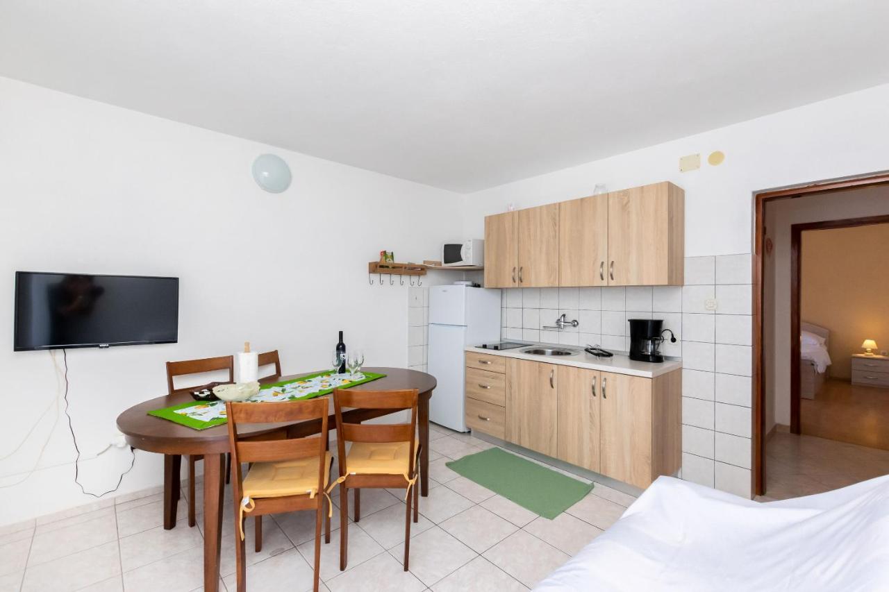 Apartments Biserka Barbat na Rabu Kültér fotó