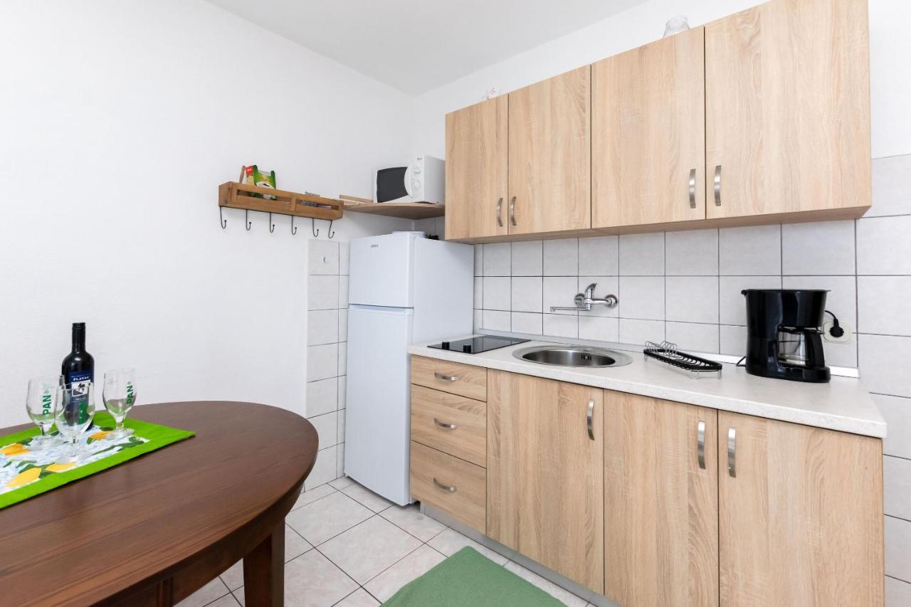 Apartments Biserka Barbat na Rabu Kültér fotó